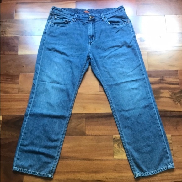 Tommy Bahama Jeans - Picture 1 of 7